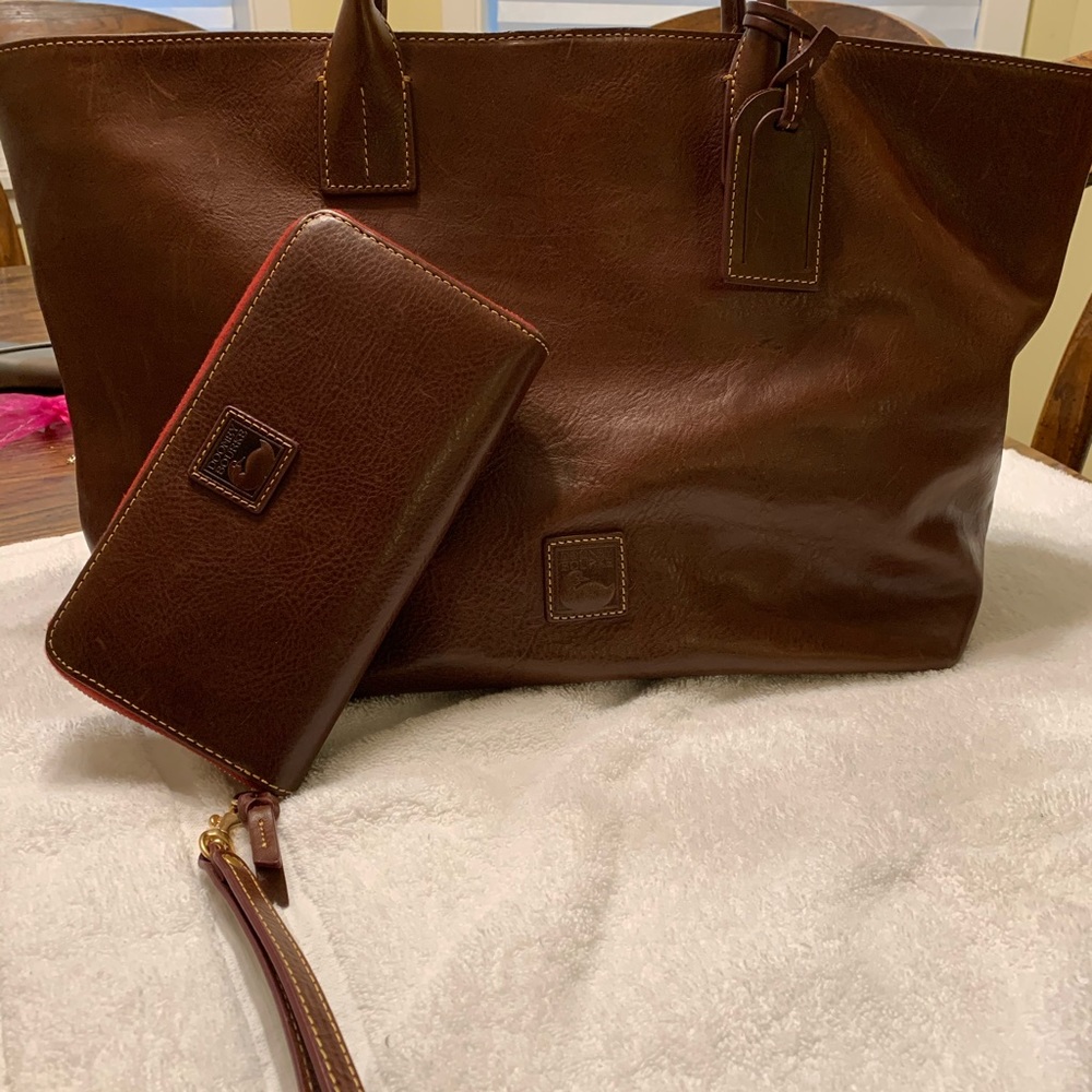 Dooney & Bourke Florentine Leather Purse w/Wallet